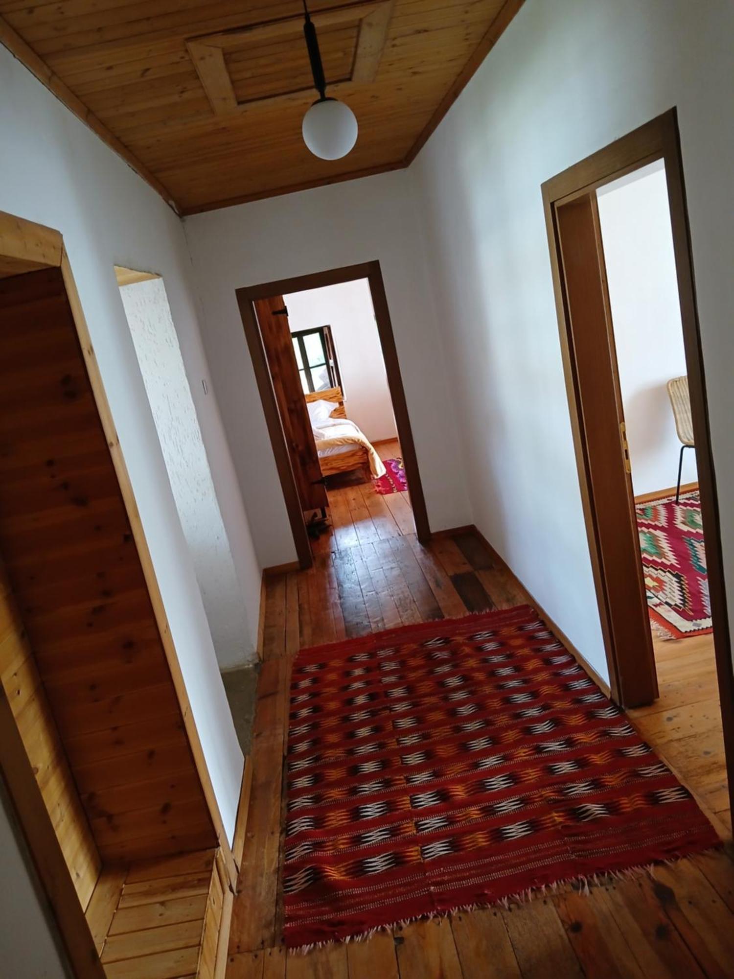 Bujtina Tusha Hotel Priska e Madhe Exterior photo